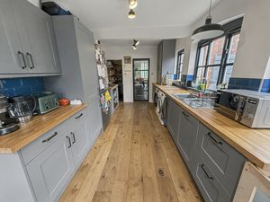 Photo 9- click for photo gallery